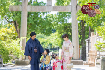 家族で着物の七五三お参り 鎌倉鶴岡八幡宮出張撮影